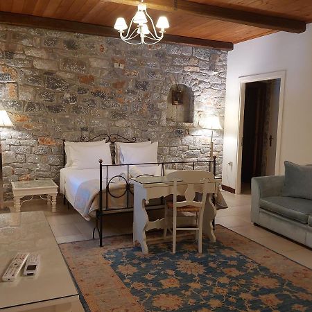 Porto Vitilo Boutique Hotel Karavostasi  Екстер'єр фото