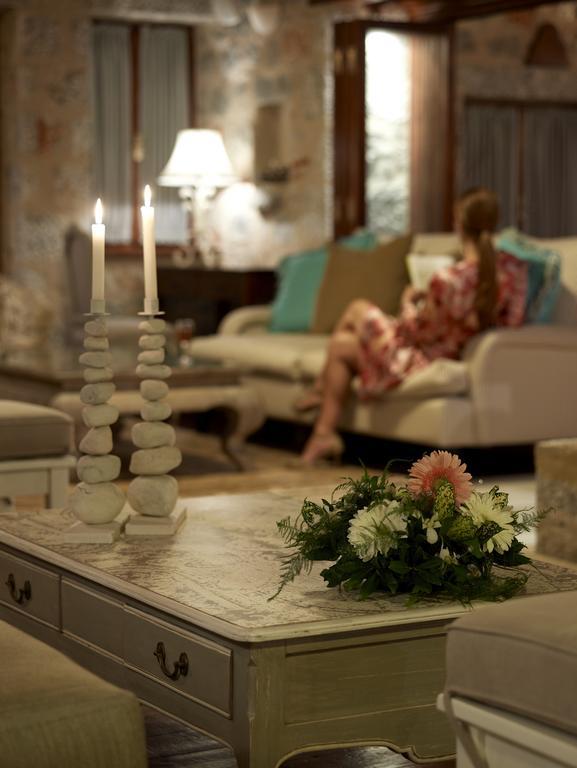 Porto Vitilo Boutique Hotel Karavostasi  Екстер'єр фото
