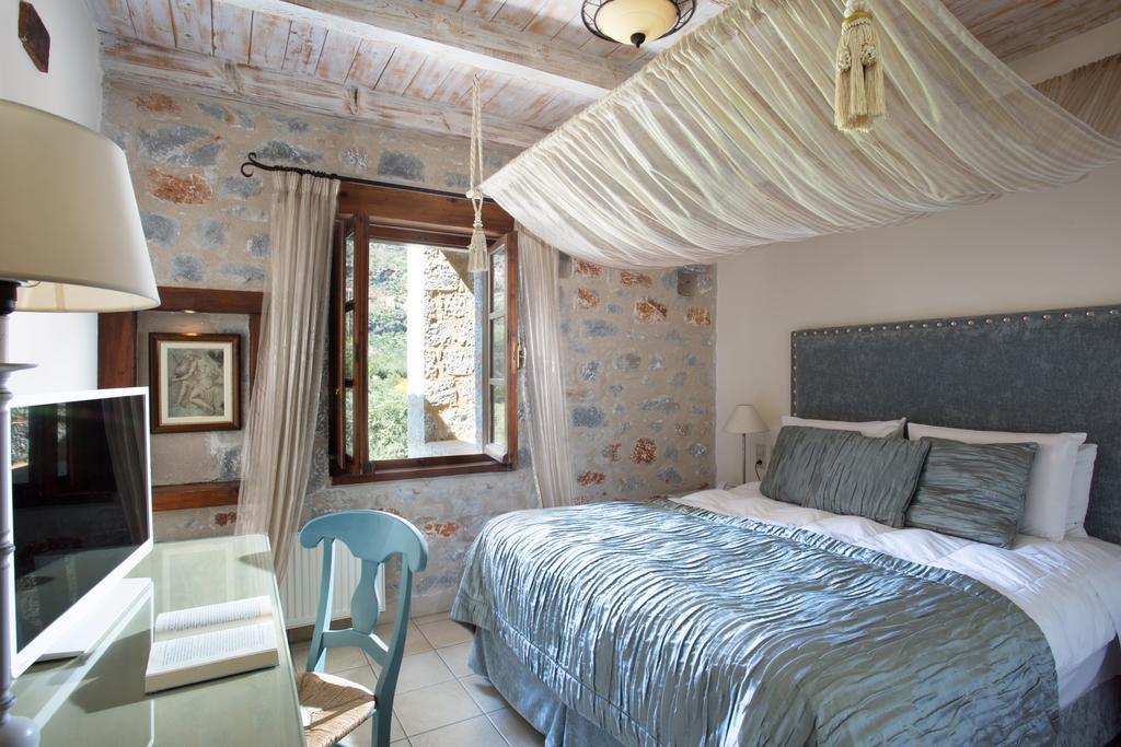 Porto Vitilo Boutique Hotel Karavostasi  Екстер'єр фото