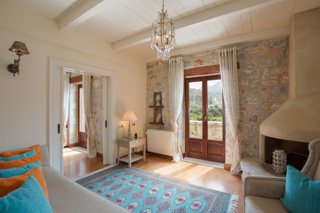 Porto Vitilo Boutique Hotel Karavostasi  Екстер'єр фото