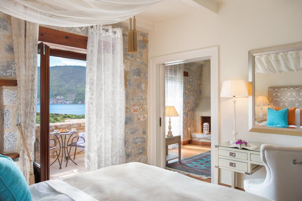 Porto Vitilo Boutique Hotel Karavostasi  Екстер'єр фото