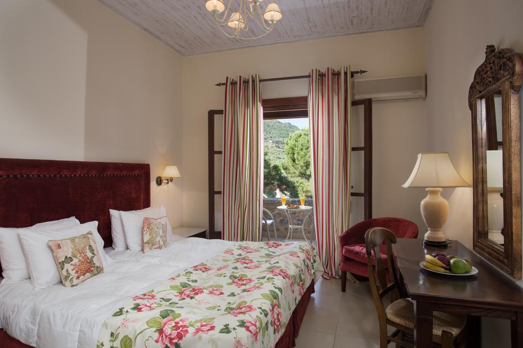 Porto Vitilo Boutique Hotel Karavostasi  Екстер'єр фото