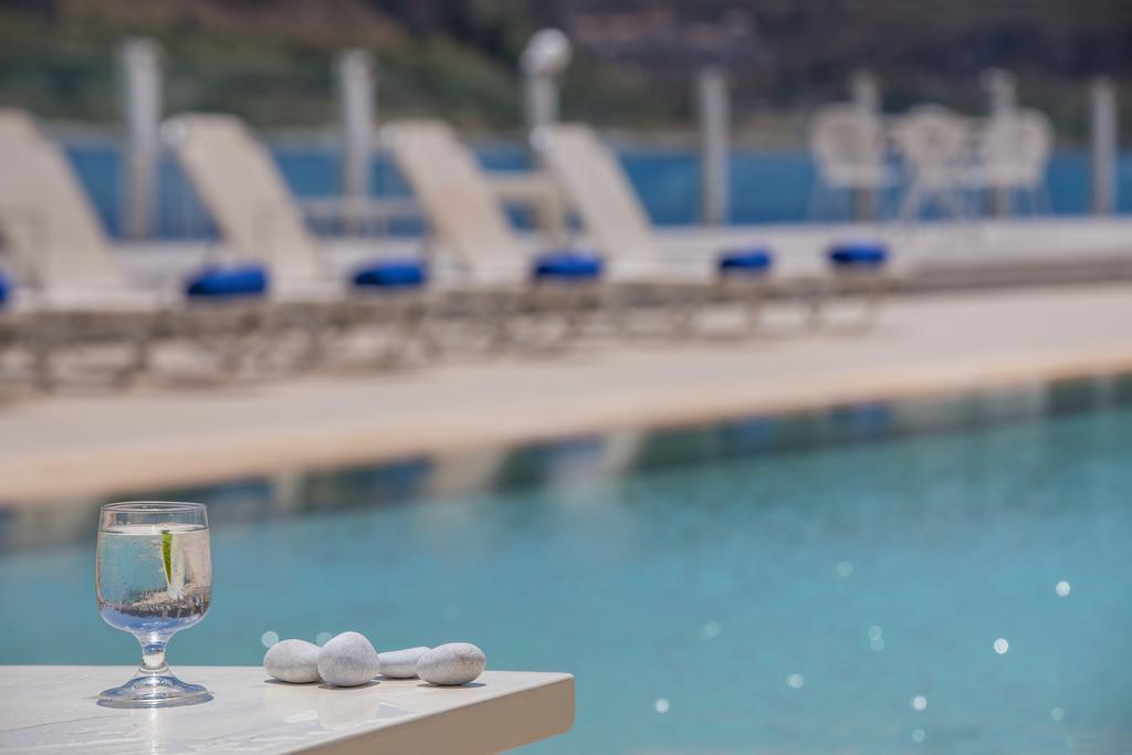 Porto Vitilo Boutique Hotel Karavostasi  Екстер'єр фото